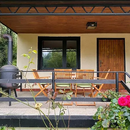 Holiday home Spreewald-hideaway, Bungalow Mit Pool Und Kamin Luebbenau